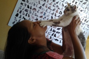 pet-sitter-cuida-de-gato-e-cachorro-em-seu-lar